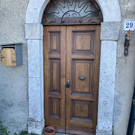 La Casetta Al Roccone 森普罗尼亚诺 外观 照片